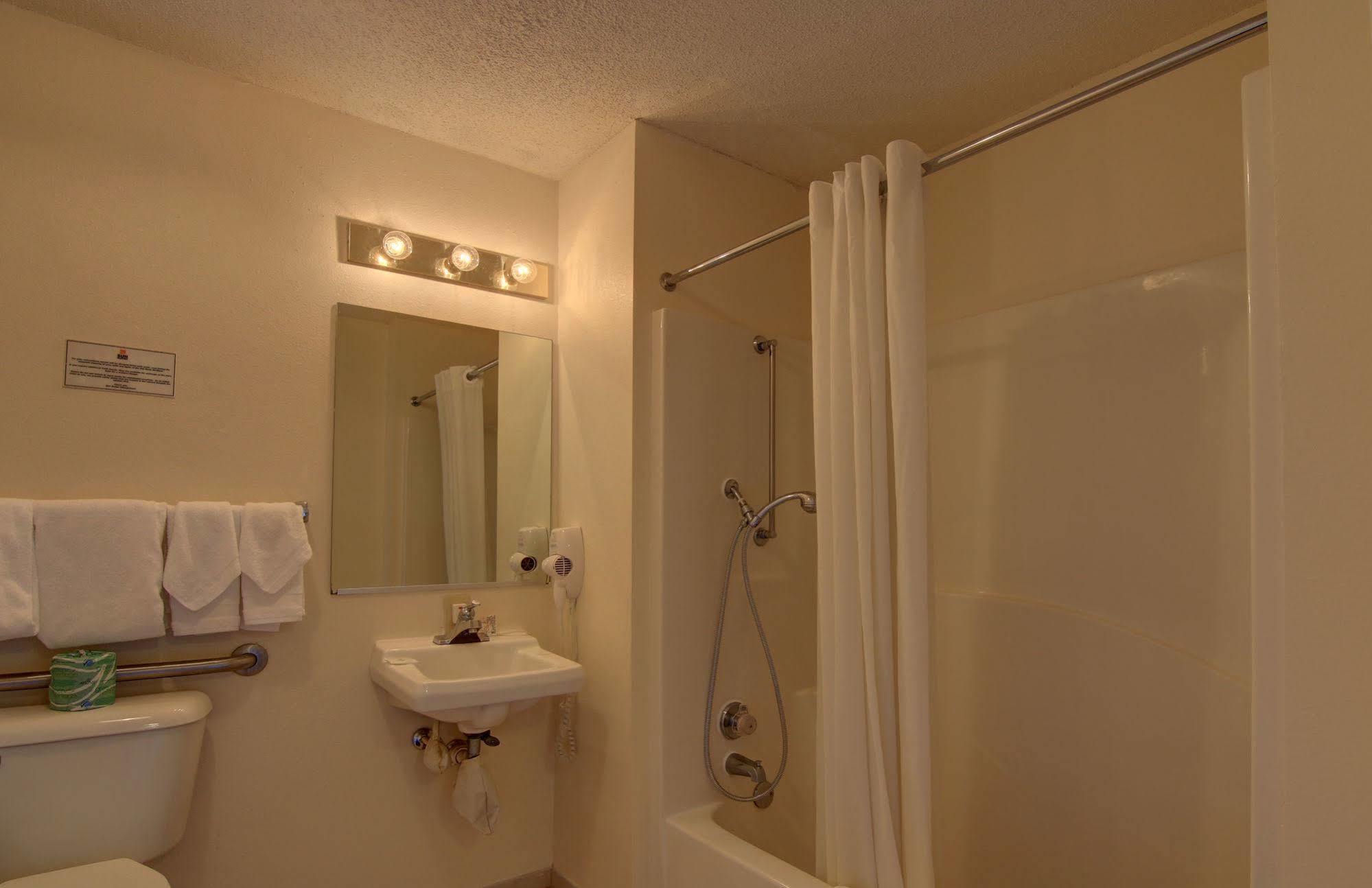 Intown Suites Extended Stay Atlanta Ga - Duluth Esterno foto